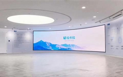 銀聯云閃付怎么用（銀聯云閃付用戶）